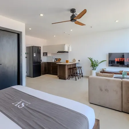 Sunny Aparts 2 - Apartment At Berawa, Canggu