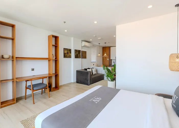 Sunny Aparts 2 Aparthotel 4*